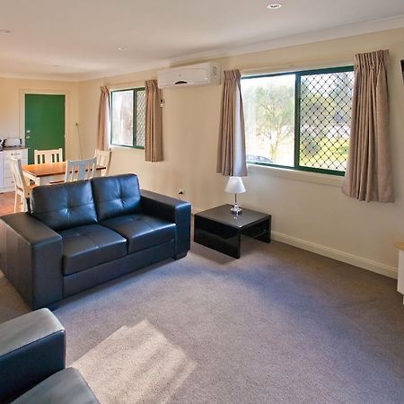 Wagga Wagga Beach Caravan Park 호텔 외부 사진