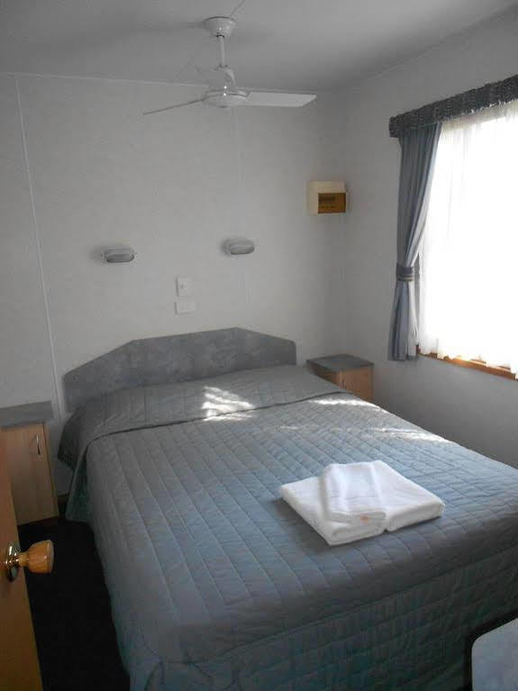 Wagga Wagga Beach Caravan Park 호텔 외부 사진
